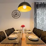 Anja 2nd Floor Apartment *