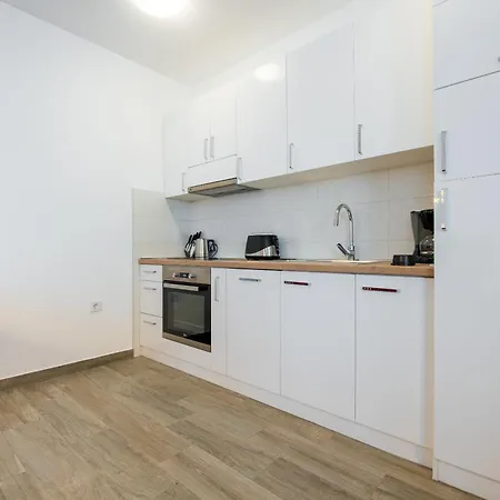 Appartamento Anja 2nd Floor *