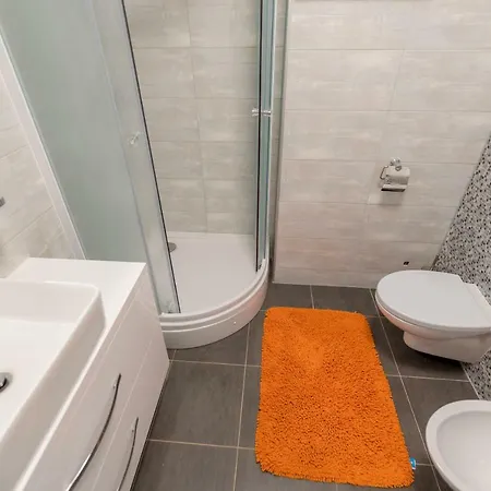 Anja 2nd Floor Appartamento *