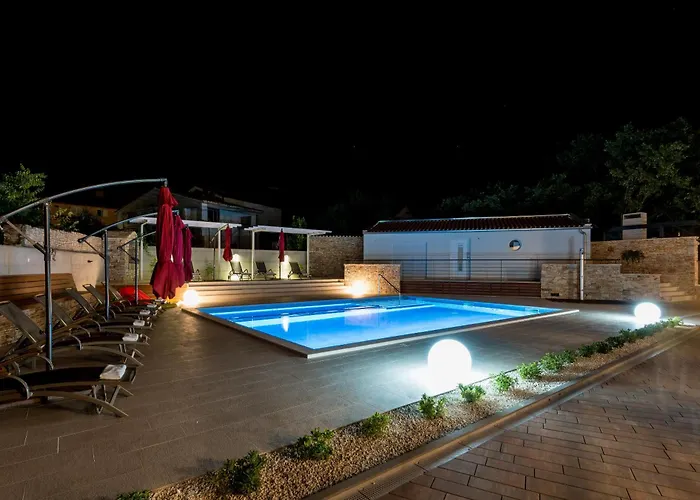 Anja 2nd Floor * 페로이