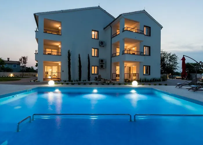 아파트 Anja 2nd Floor 페로이