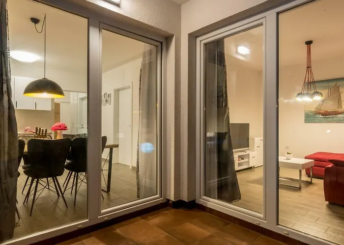 아파트 Anja 2nd Floor 페로이